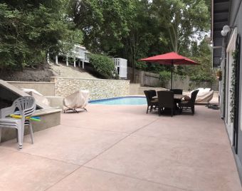 Huntington-Beach-pool-deck-resurfacing-contractor